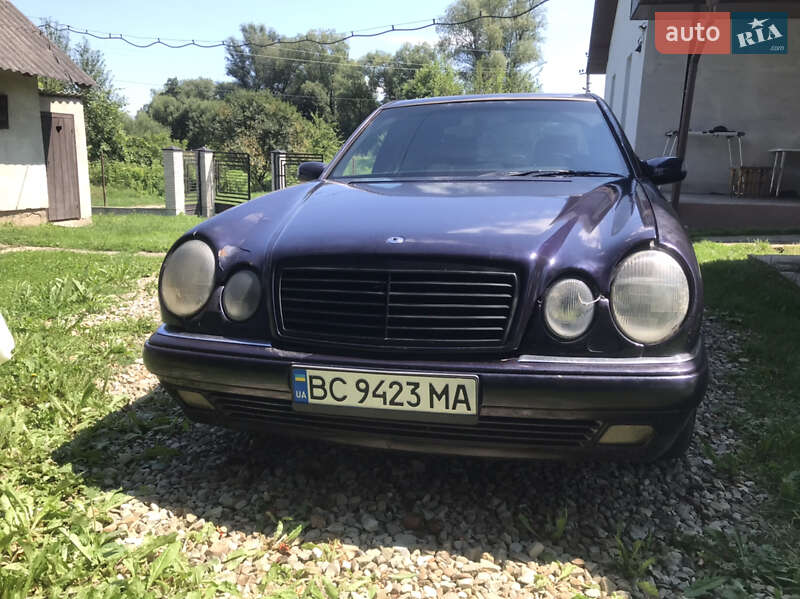 Mercedes-Benz E-Class 1996
