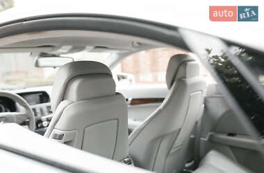 Купе Mercedes-Benz E-Class 2010 в 