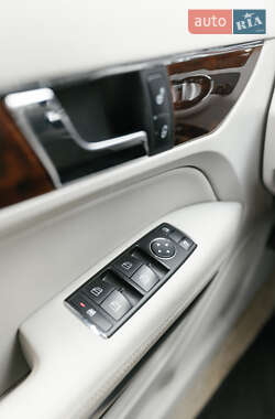 Купе Mercedes-Benz E-Class 2010 в 
