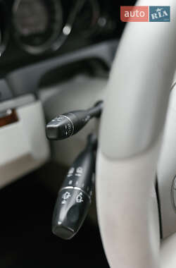 Купе Mercedes-Benz E-Class 2010 в 