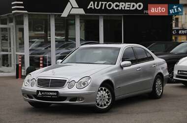 Седан Mercedes-Benz E-Class 2003 в Харькове