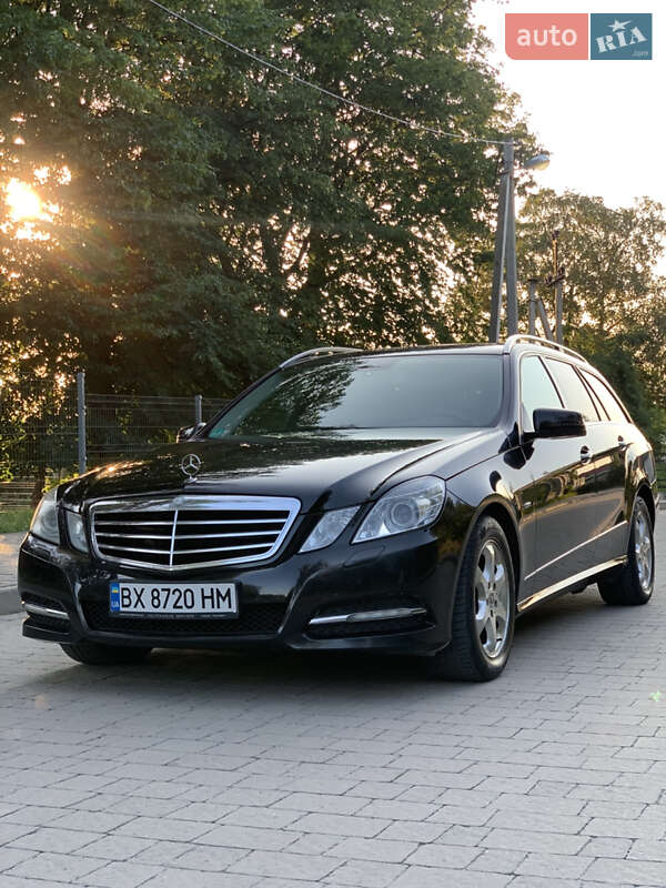 Mercedes-Benz E-Class 2011