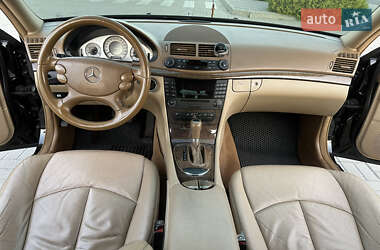 Седан Mercedes-Benz E-Class 2008 в 