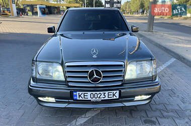 Седан Mercedes-Benz E-Class 1993 в 