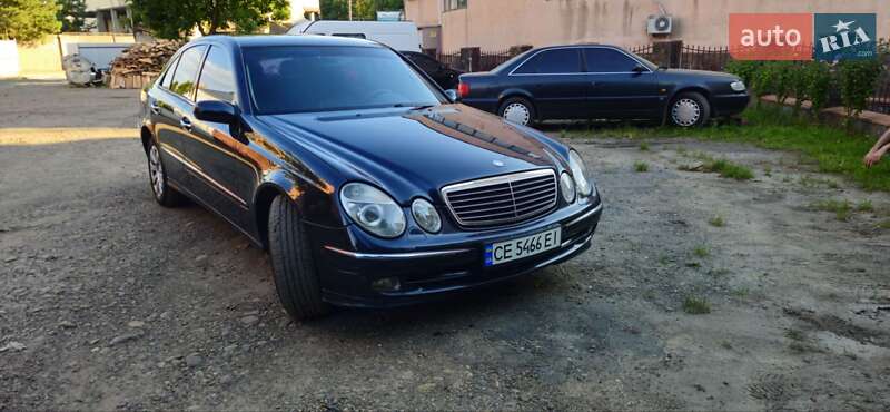 Седан Mercedes-Benz E-Class 2003 в Черновцах