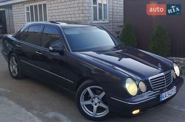 Седан Mercedes-Benz E-Class 2000 в Бершади