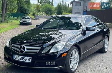 Купе Mercedes-Benz E-Class 2010 в Киеве