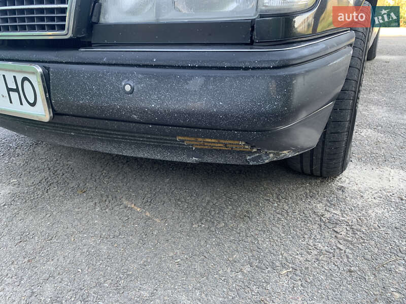 Седан Mercedes-Benz E-Class 1995 в Житомире
