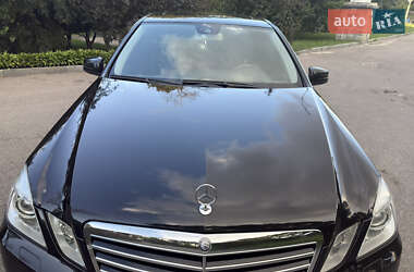 Седан Mercedes-Benz E-Class 2010 в 