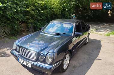 Седан Mercedes-Benz E-Class 1998 в Вінниці