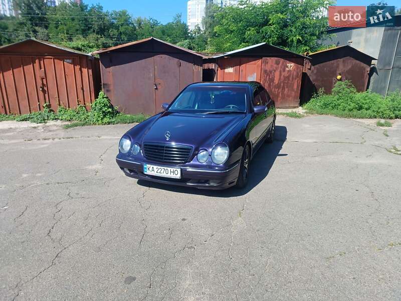 Mercedes-Benz E-Class 1999