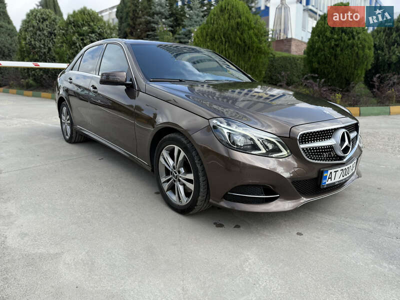 Седан Mercedes-Benz E-Class 2013 в Ивано-Франковске