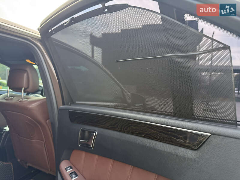 Седан Mercedes-Benz E-Class 2013 в Ивано-Франковске