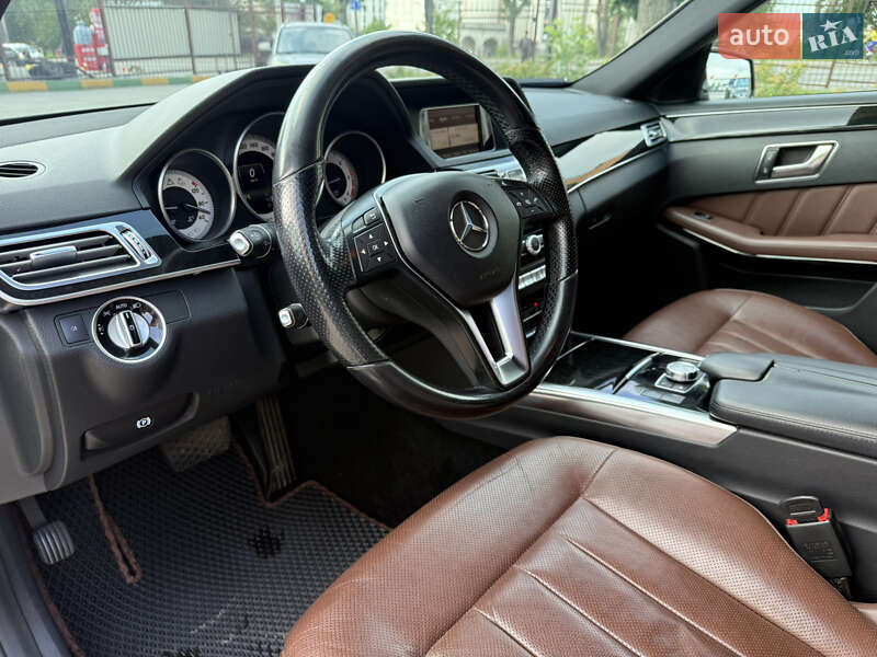 Седан Mercedes-Benz E-Class 2013 в Ивано-Франковске