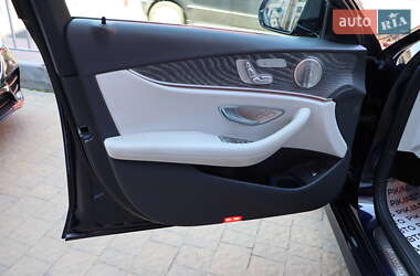 Седан Mercedes-Benz E-Class 2022 в 