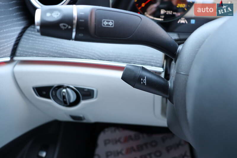 Седан Mercedes-Benz E-Class 2022 в Львове
