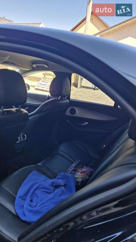 Седан Mercedes-Benz E-Class 2017 в Одессе фото 3 Седан Mercedes-Benz E-Class 2017 в Одессе