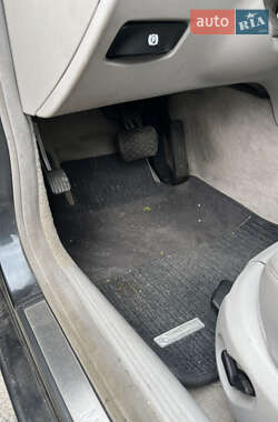 Седан Mercedes-Benz E-Class 2002 в  фото 14 Седан Mercedes-Benz E-Class 2002 в
