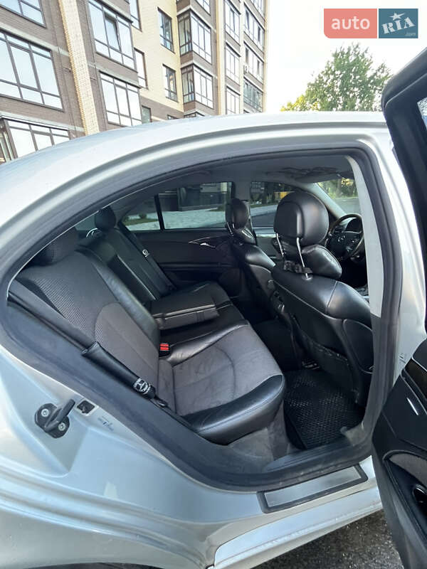 Седан Mercedes-Benz E-Class 2003 в Чернігові фото 6 Седан Mercedes-Benz E-Class 2003 в Чернігові