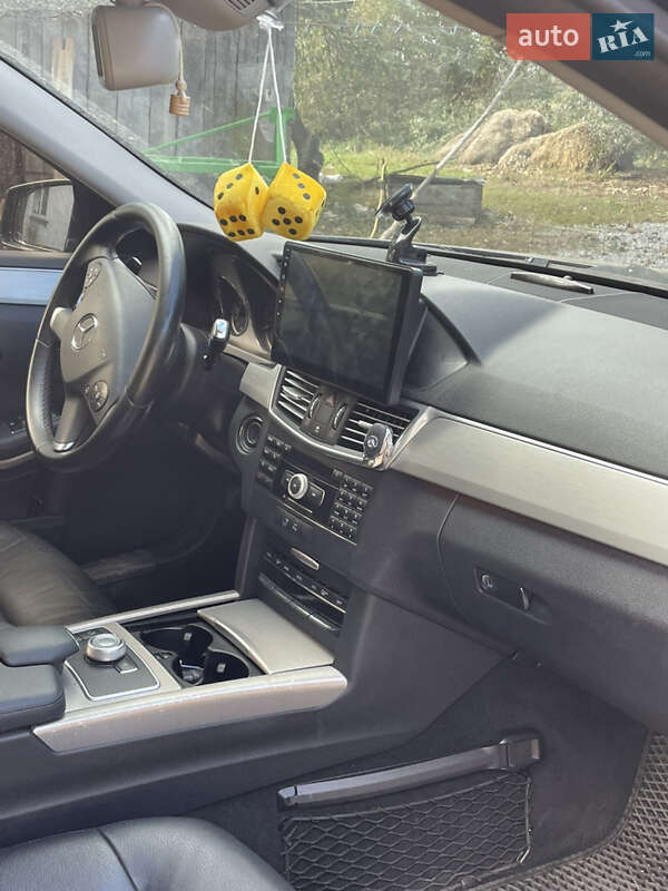 Седан Mercedes-Benz E-Class 2010 в Житомире