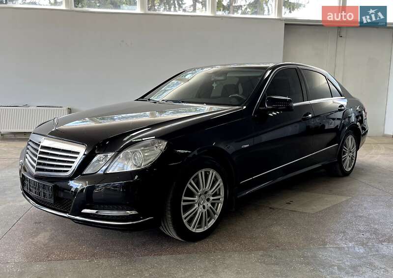 Mercedes-Benz E-Class 2012