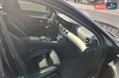 Седан Mercedes-Benz E-Class 2016 в 