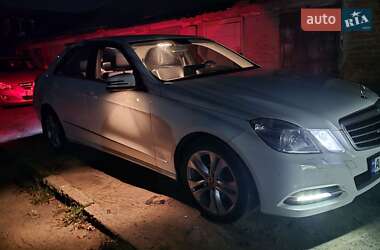 Седан Mercedes-Benz E-Class 2012 в 