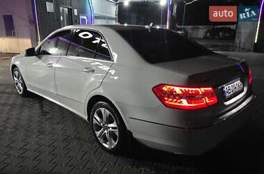 Седан Mercedes-Benz E-Class 2012 в 