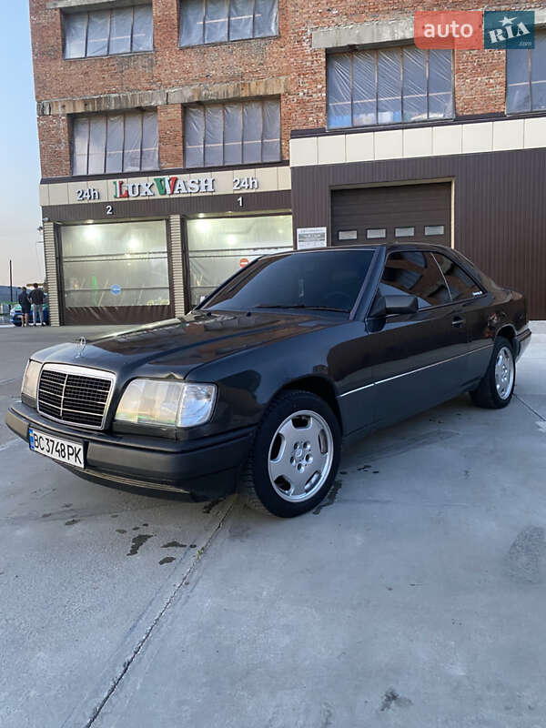 Mercedes-Benz E-Class 1995