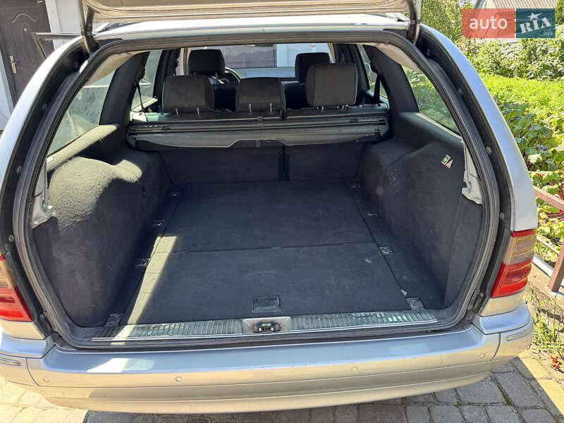 Универсал Mercedes-Benz E-Class 2001 в Львове