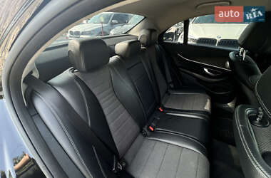 Седан Mercedes-Benz E-Class 2016 в 