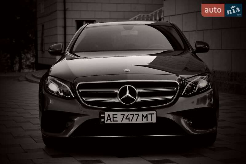 Седан Mercedes-Benz E-Class 2016 в Кривому Розі