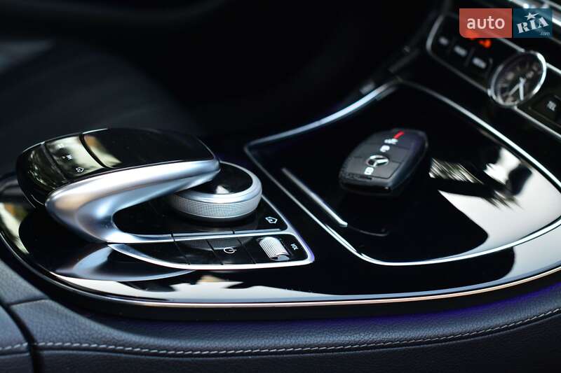 Седан Mercedes-Benz E-Class 2016 в Кривому Розі