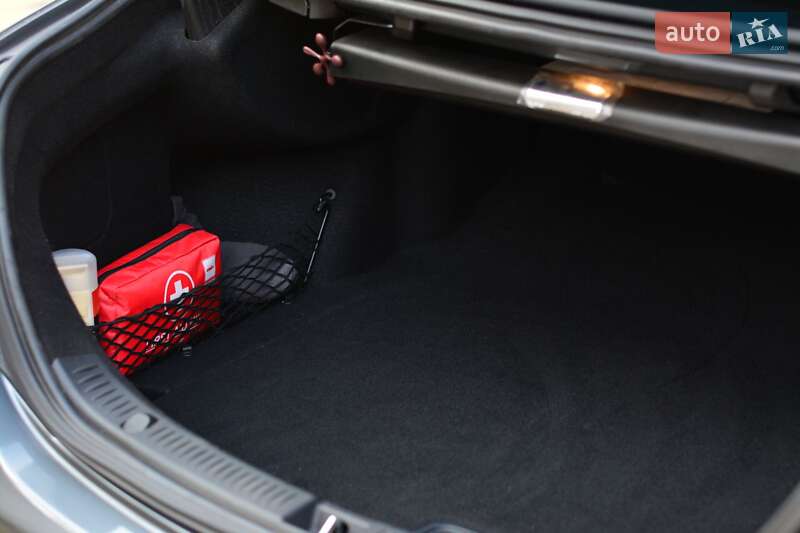 Седан Mercedes-Benz E-Class 2016 в Кривому Розі