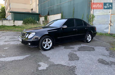 Седан Mercedes-Benz E-Class 2004 в Надвірній
