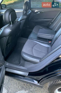 Седан Mercedes-Benz E-Class 2004 в  фото 11 Седан Mercedes-Benz E-Class 2004 в