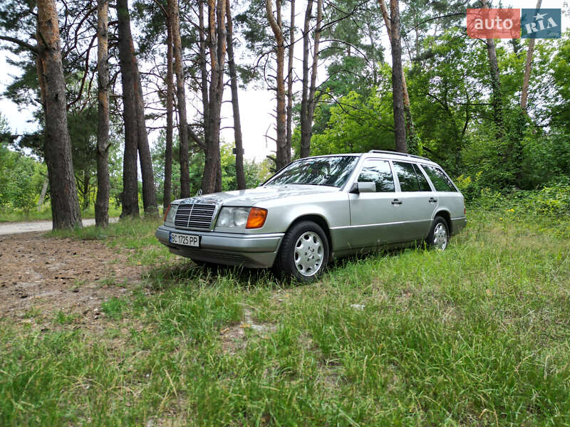 Універсал Mercedes-Benz E-Class 1992 в Києві фото 2 Універсал Mercedes-Benz E-Class 1992 в Києві