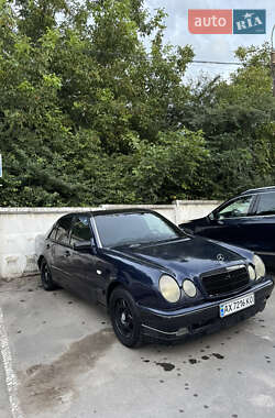Седан Mercedes-Benz E-Class 1996 в Хмельницком