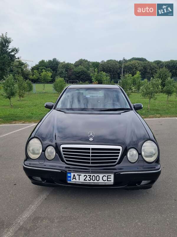 Седан Mercedes-Benz E-Class 2001 в Ивано-Франковске