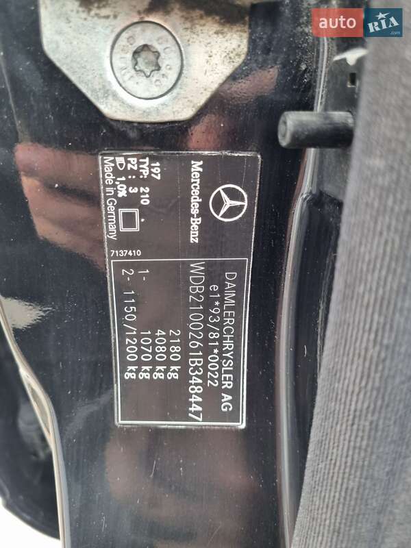 Седан Mercedes-Benz E-Class 2001 в Ивано-Франковске