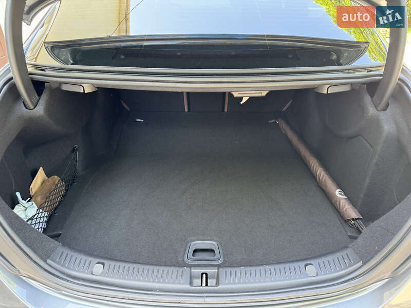 Седан Mercedes-Benz E-Class 2018 в Одессе фото 14 Седан Mercedes-Benz E-Class 2018 в Одессе