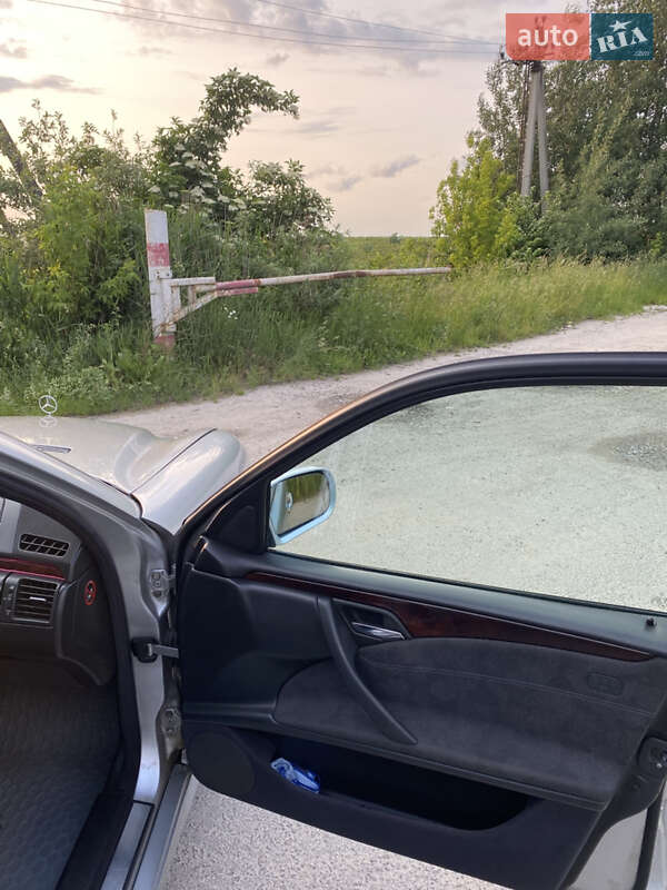 Седан Mercedes-Benz E-Class 1999 в Тернополе
