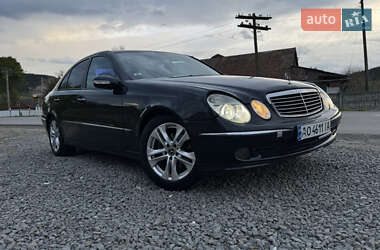 Седан Mercedes-Benz E-Class 2002 в Львове