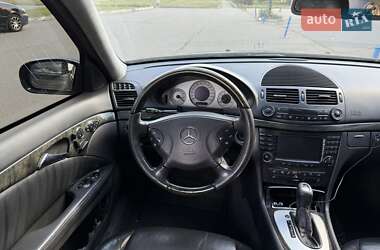 Седан Mercedes-Benz E-Class 2004 в 