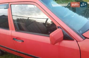 Универсал Mercedes-Benz E-Class 1985 в 
