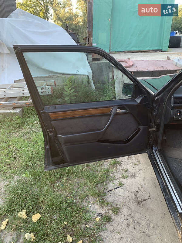 Седан Mercedes-Benz E-Class 1995 в Києві фото 9 Седан Mercedes-Benz E-Class 1995 в Києві