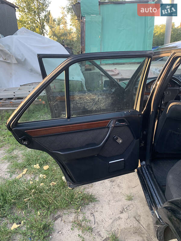 Седан Mercedes-Benz E-Class 1995 в Києві фото 12 Седан Mercedes-Benz E-Class 1995 в Києві