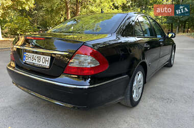 Седан Mercedes-Benz E-Class 2008 в 