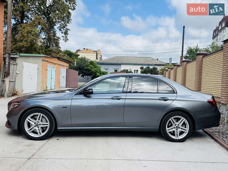 Седан Mercedes-Benz E-Class 2019 в Лохвице