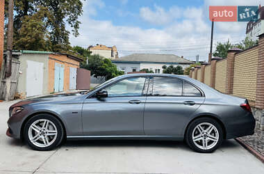 Седан Mercedes-Benz E-Class 2019 в 